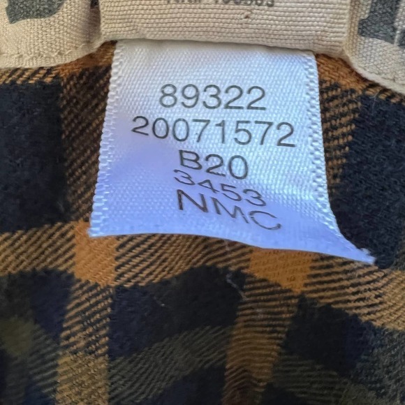 Duluth Trading Co Men's Flannel Relaxed Fit Shirt - Picture 5 of 7